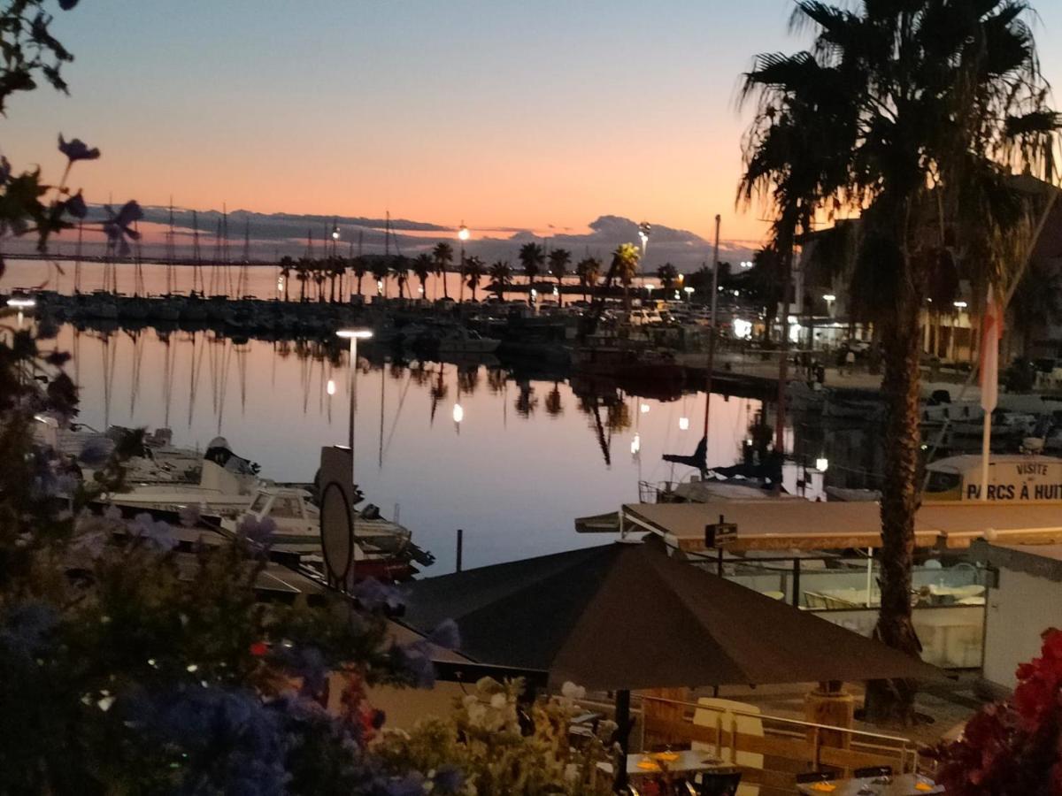 Le Vent Dans Les Voiles - Appartement Classe 4 Etoiles Mèze Dış mekan fotoğraf