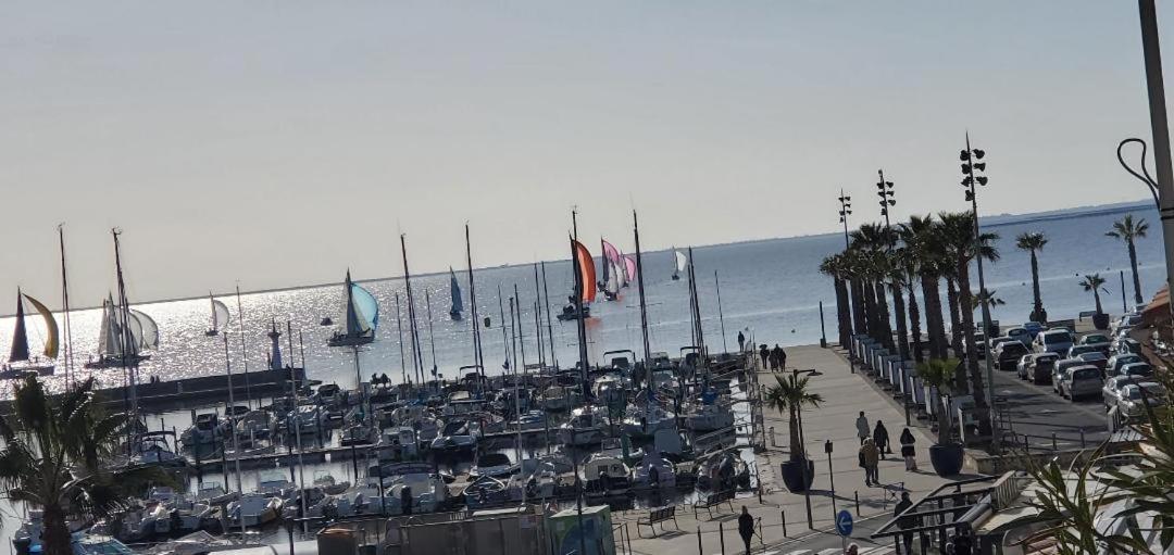Le Vent Dans Les Voiles - Appartement Classe 4 Etoiles Mèze Dış mekan fotoğraf